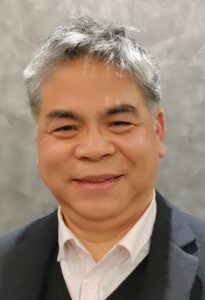 作者简介：程远 男 生于1971年 ，浙江省温州市. 自幼受父亲耳提面命之书法启蒙教育 于1991年旅居法国 期间忙于事业 自2010年始 专攻田英章欧体楷书 并得益于田英章先生及田氏门下高徒精心指导 十多余年立足传统，临池无间，日课不辍，其书法作品得到同道及社会各界人士的赞赏鼓励